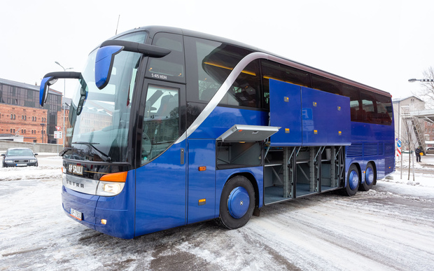 Autobusu noma SETRA S 415 HDH